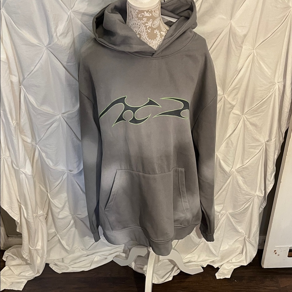Gray Hooded Sweatshirt with Green Accent Graphic - Men